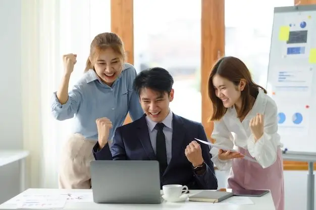 avantage de nos services de PEO